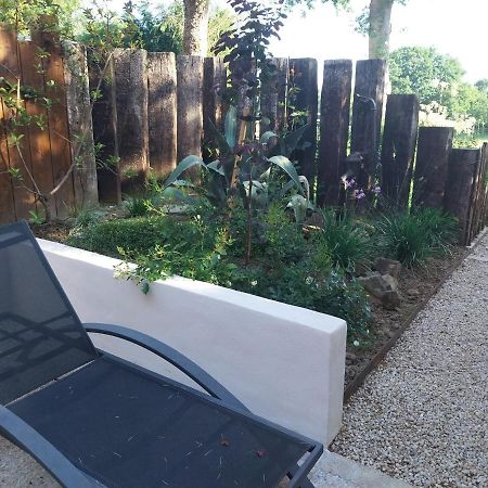 Studio Meuble Avec Terrasse Axe Rennes Saint Malo La Baussaine エクステリア 写真