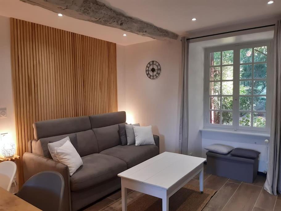Studio Meuble Avec Terrasse Axe Rennes Saint Malo La Baussaine エクステリア 写真